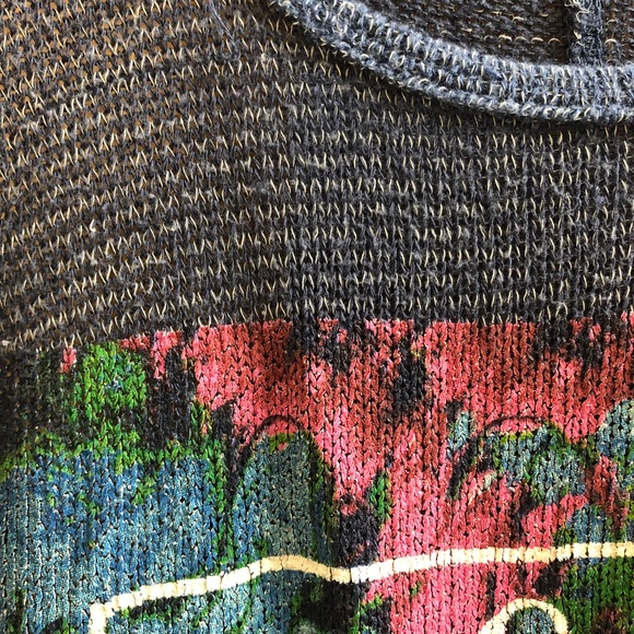 Abercrombie and Fitch tank top - Picture 3 of 6